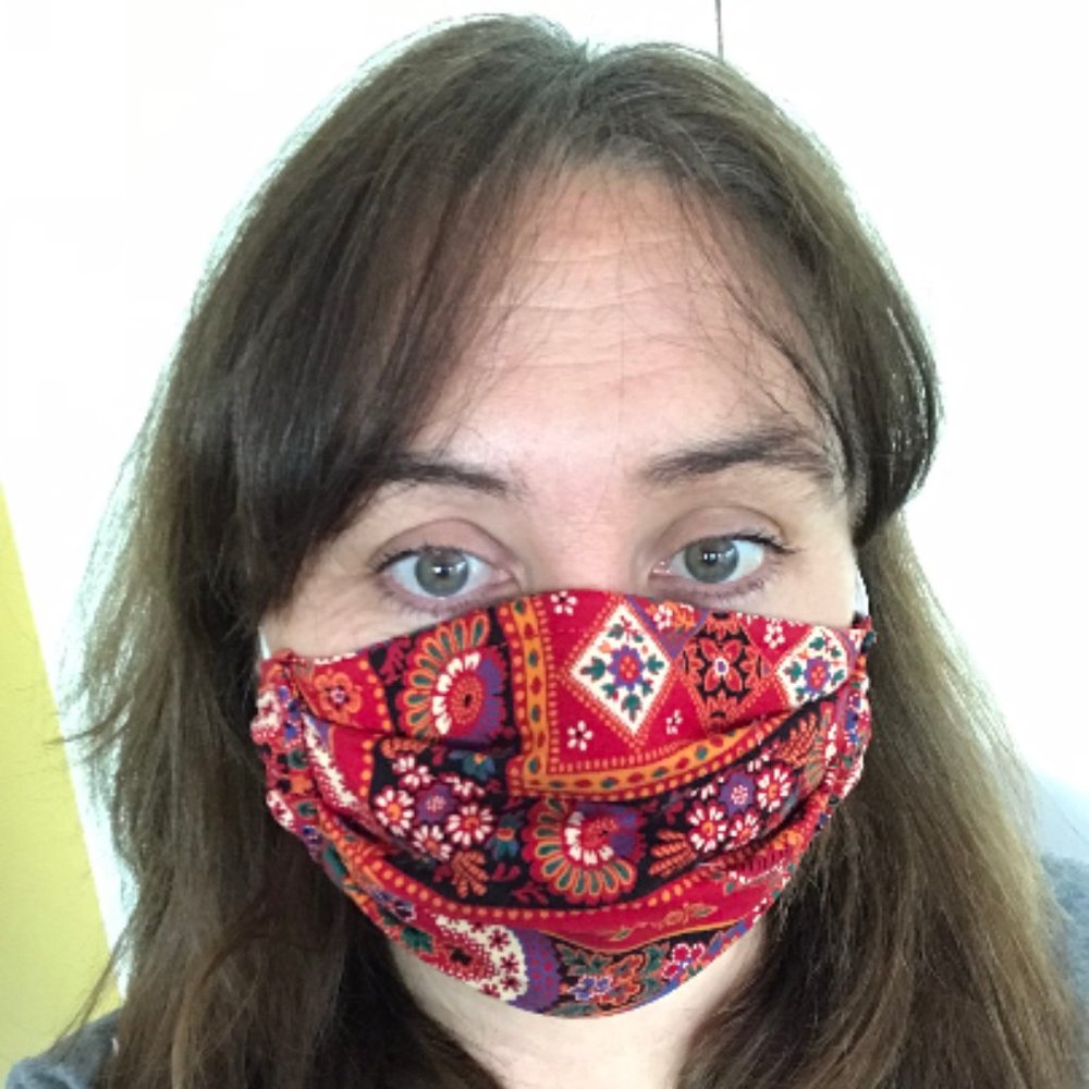 Adult face mask 2 layer, filter pocket red bandana